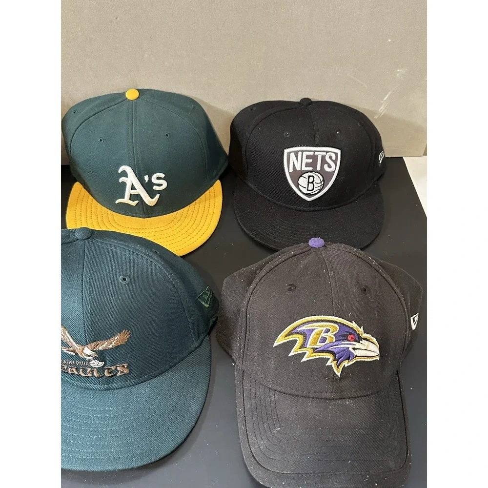 professional sports Hats‎ Lot